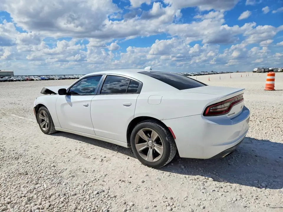 2015 DODGE CHARGER SXT  