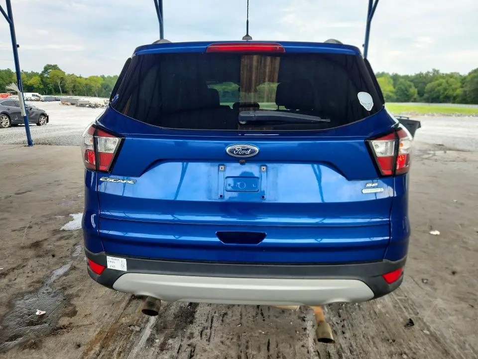 2018 FORD ESCAPE SE  
