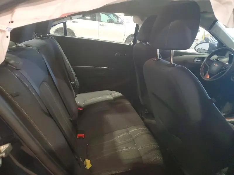 2015 CHEVROLET SONIC LT  