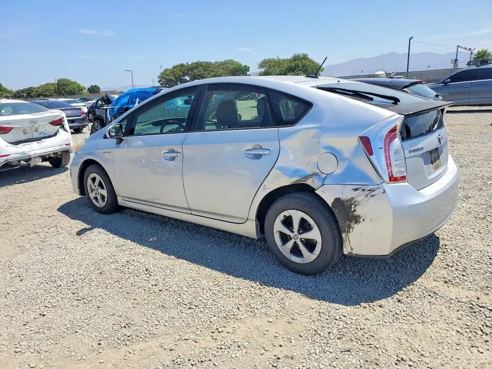 2013 TOYOTA PRIUS THREE  