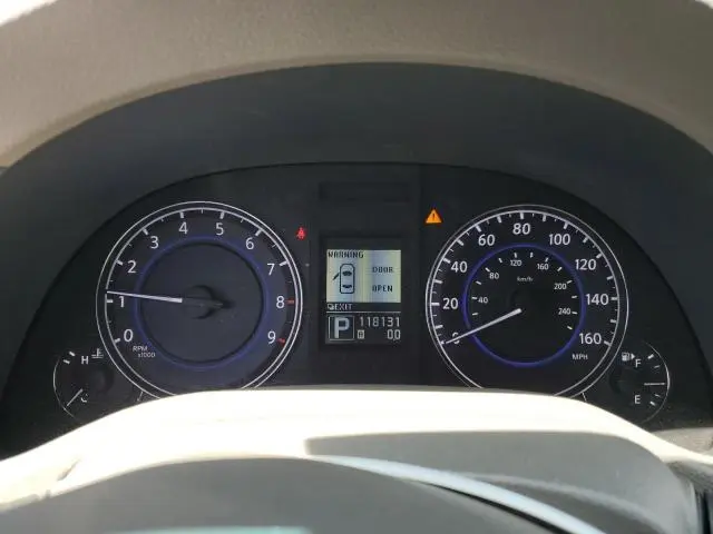 2011 INFINITI G37