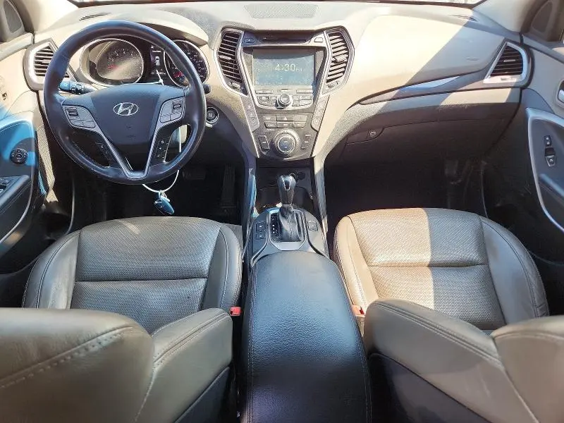 2016 HYUNDAI SANTA FE SE  