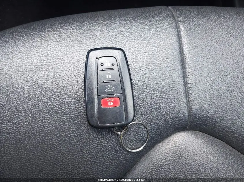 2020 TOYOTA HIGHLANDER HYBRID XLE
