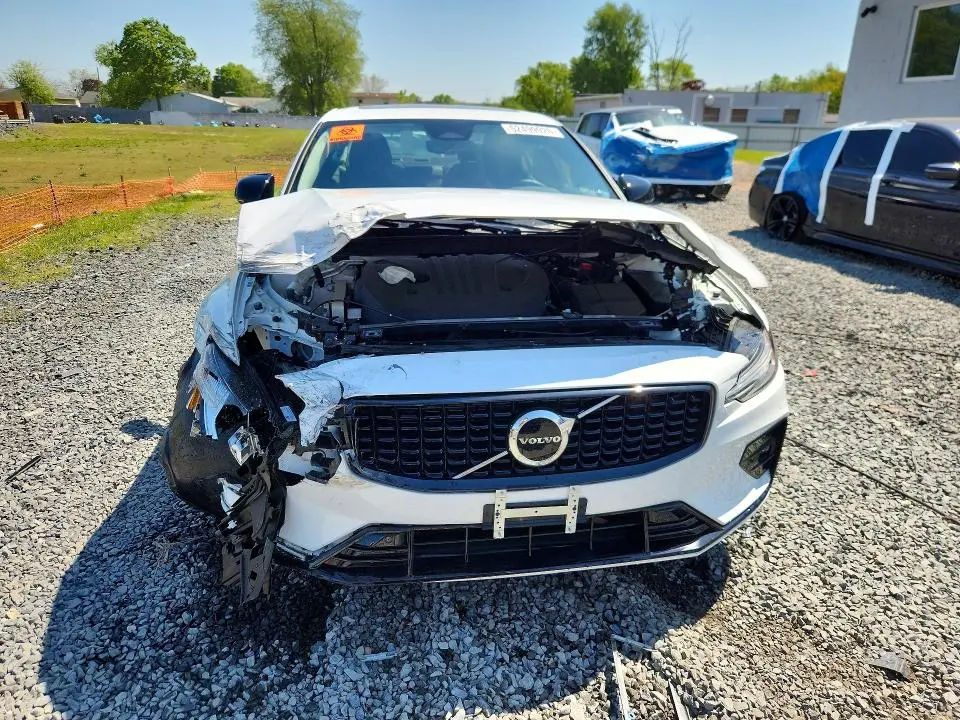 2024 VOLVO S60 CORE  