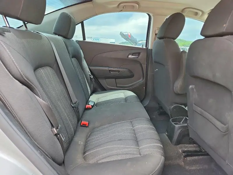 2018 CHEVROLET SONIC LT  