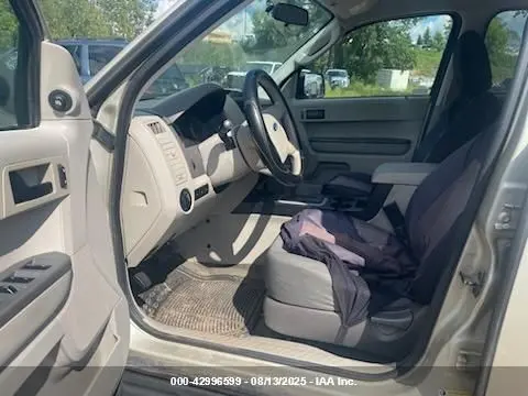 2011 FORD ESCAPE XLS