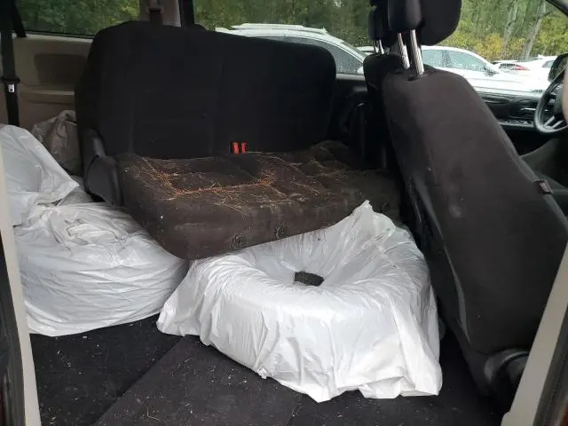 2014 DODGE GRAND CARAVAN SE  