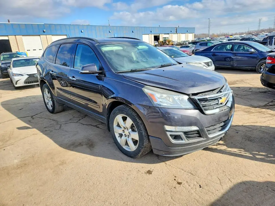 2016 CHEVROLET TRAVERSE LT  