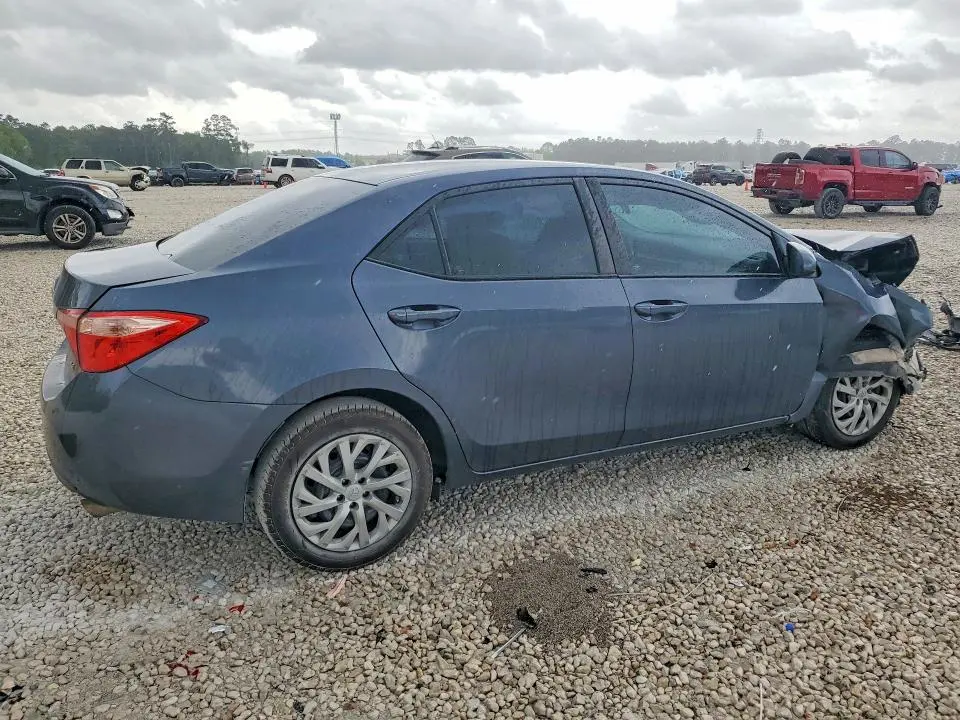 2017 TOYOTA COROLLA LE  