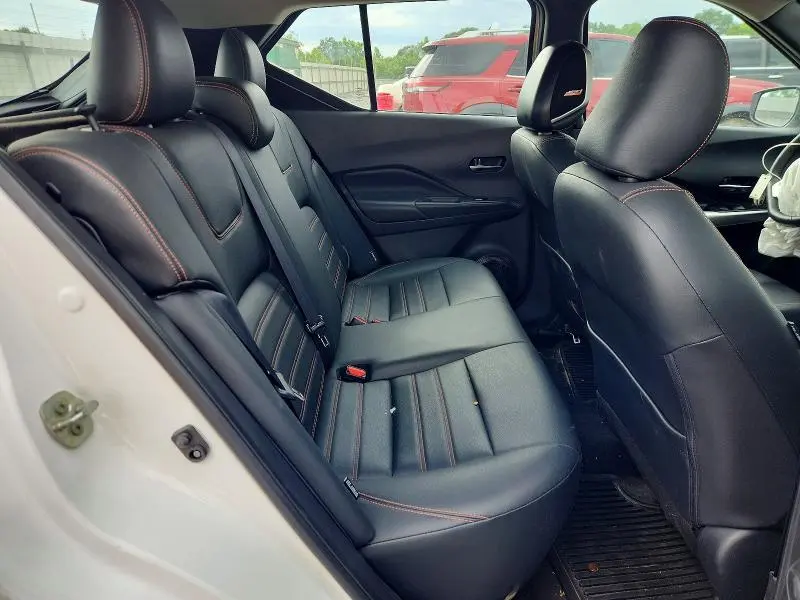 2020 NISSAN KICKS SR  