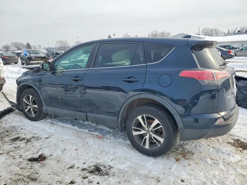 2018 TOYOTA RAV4 XLE  