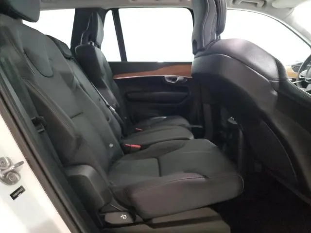 2023 VOLVO XC90 CORE  