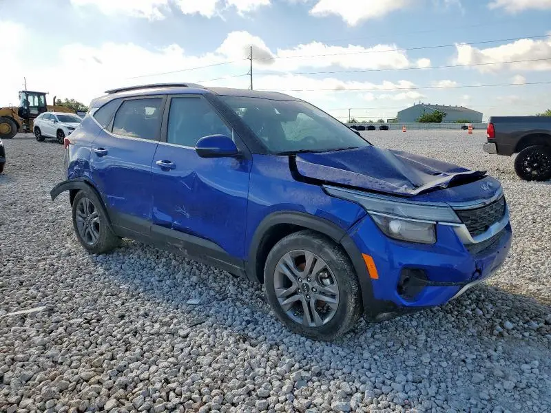2023 KIA SELTOS S  