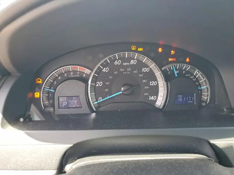 2013 TOYOTA CAMRY SE  