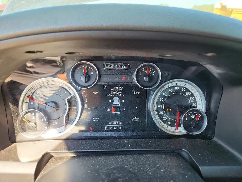 2015 RAM 1500 SLT  