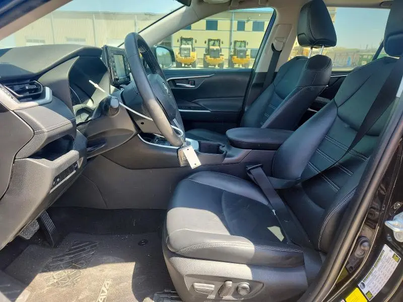 2022 TOYOTA RAV4 XLE PREMIUM  