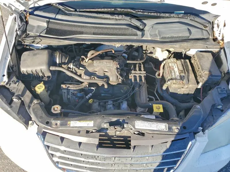 2010 CHRYSLER TOWN & COUNTRY TOURING  