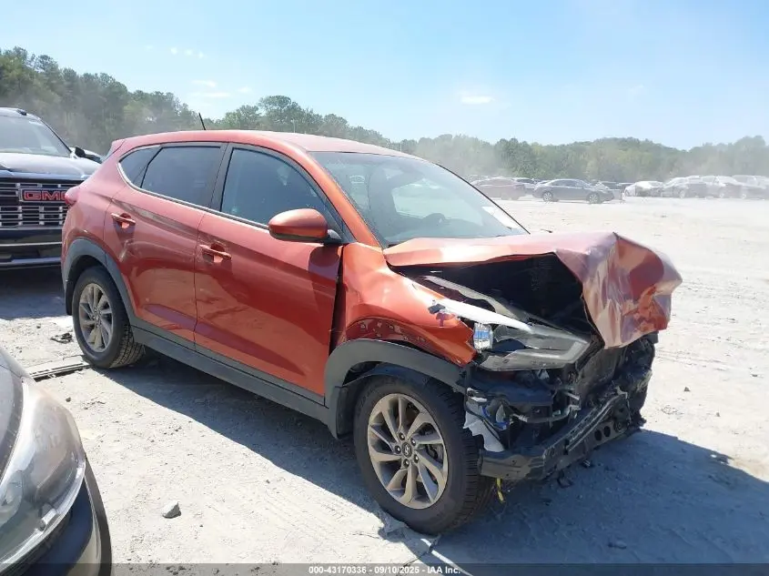 2017 HYUNDAI TUCSON SE