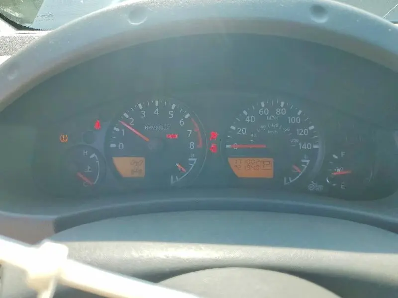 2010 NISSAN FRONTIER SE V6  