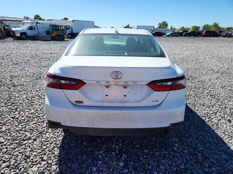 2021 TOYOTA CAMRY LE  