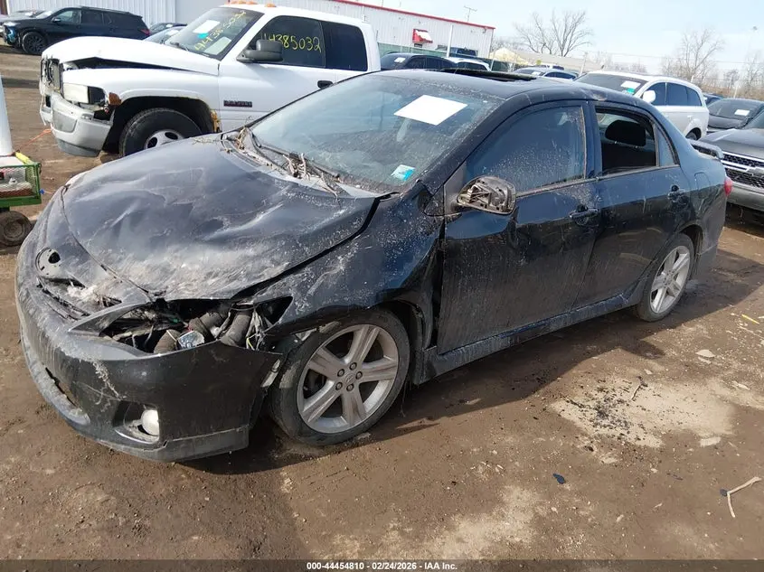 2013 TOYOTA COROLLA S