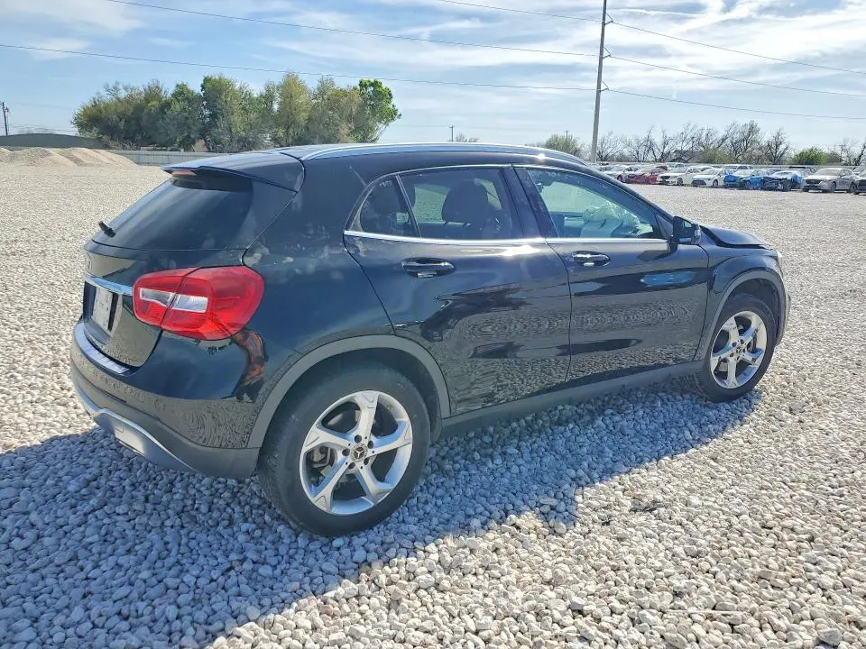 2018 MERCEDES-BENZ GLA 250  