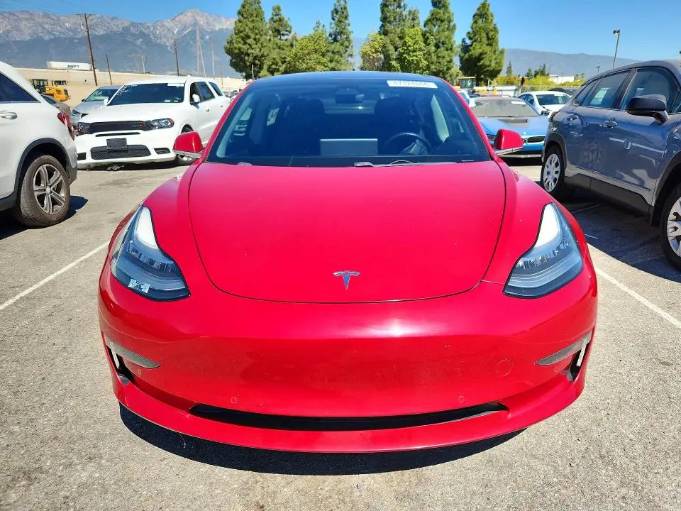 2018 TESLA MODEL 3   
