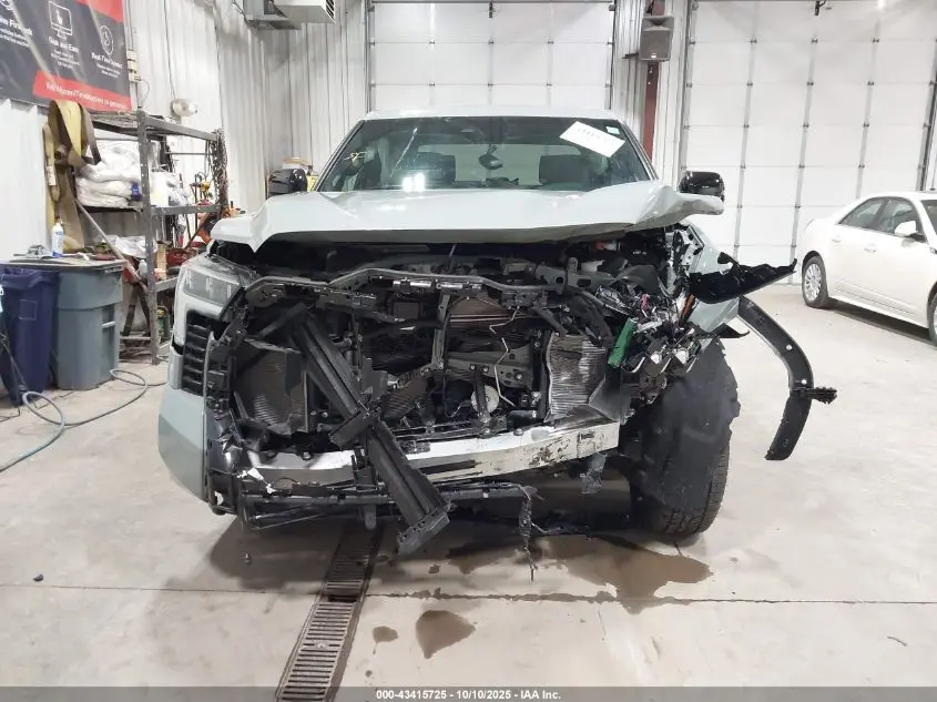 2025 TOYOTA TUNDRA HYBRID LIMITED CREWMAX 6.4' BED