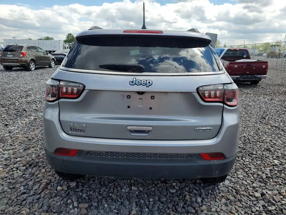 2022 JEEP COMPASS LATITUDE LUX  