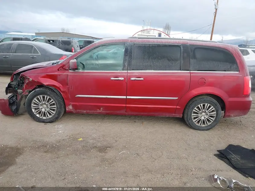 2016 CHRYSLER TOWN & COUNTRY TOURING-L