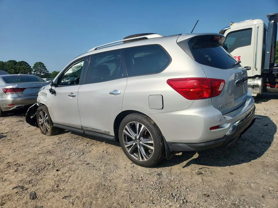 2017 NISSAN PATHFINDER PLATINUM  