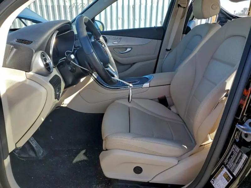 2022 MERCEDES-BENZ GLC 300 4MATIC  