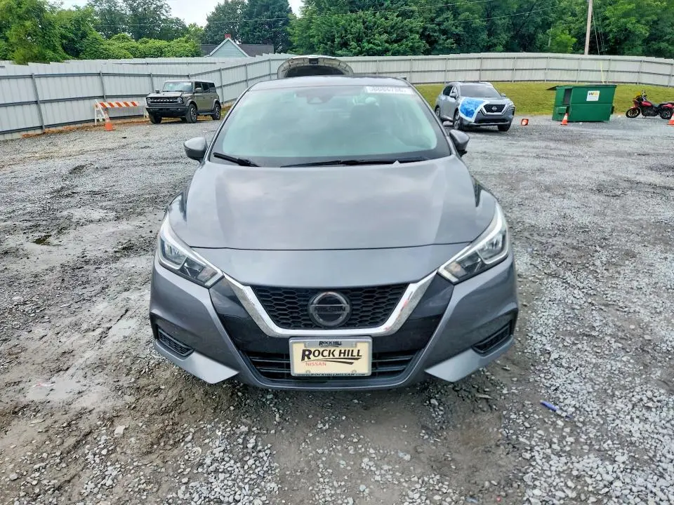 2020 NISSAN VERSA SV  