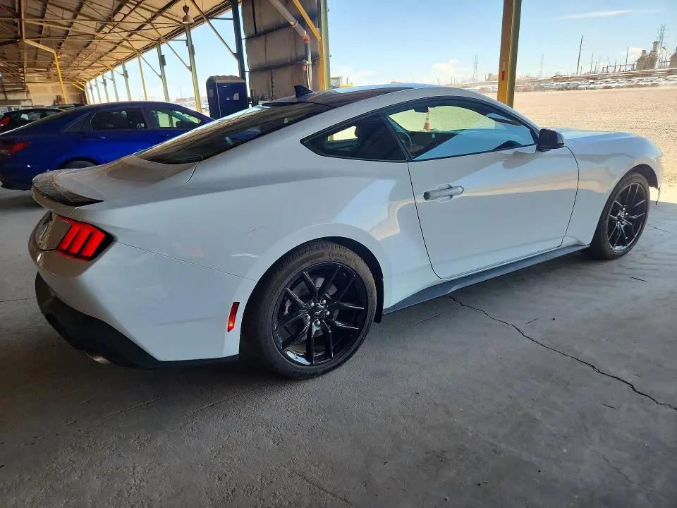 2025 FORD MUSTANG   