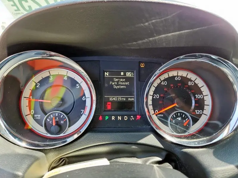 2013 DODGE GRAND CARAVAN SXT  