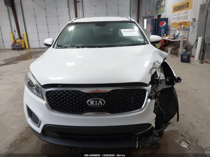 2017 KIA SORENTO 2.4L LX