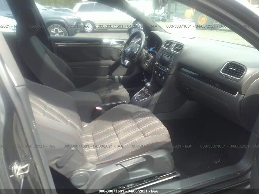 2011 VOLKSWAGEN GTI W/SUNROOF PZEV