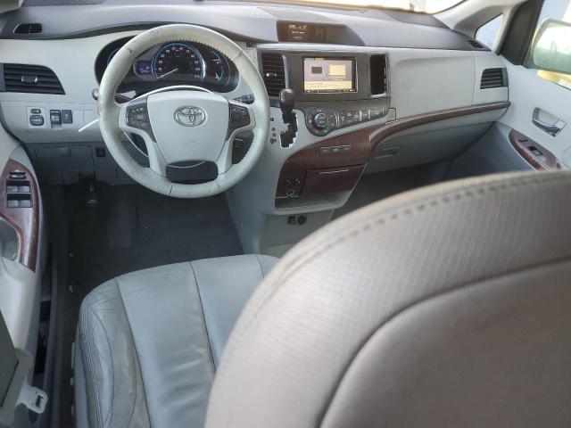 2011 TOYOTA SIENNA XLE