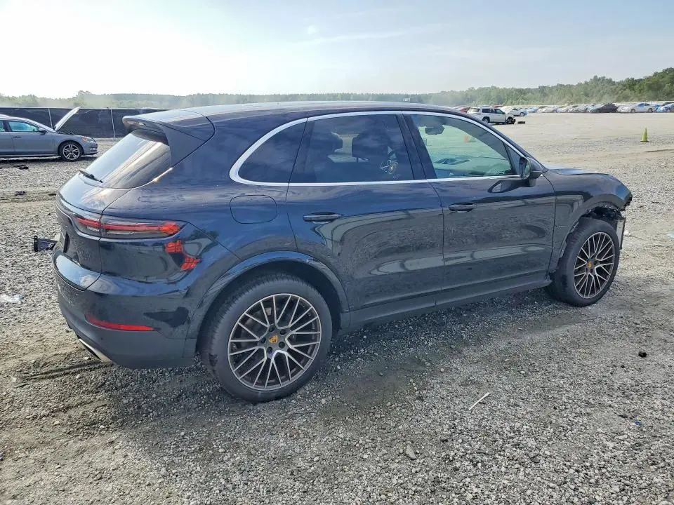 2021 PORSCHE CAYENNE   