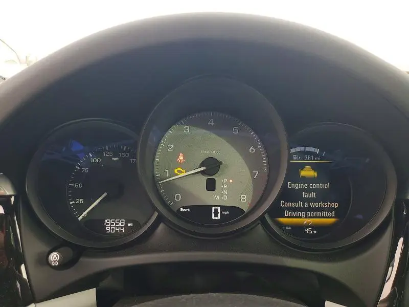 2022 PORSCHE MACAN S  