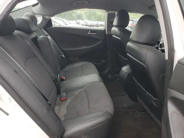 2013 HYUNDAI SONATA SE  