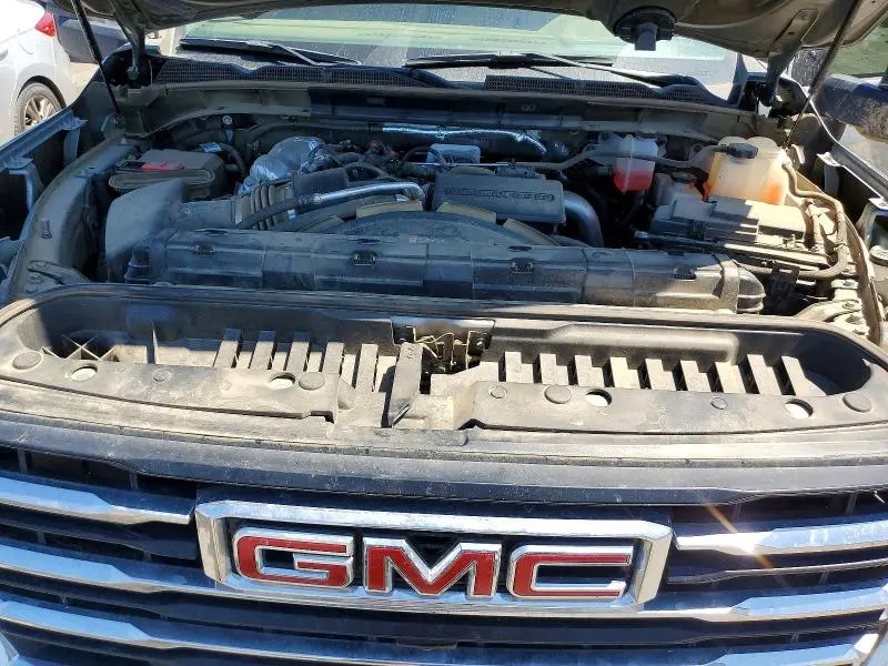 2025 GMC SIERRA K2500 SLT  