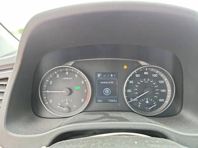 2017 HYUNDAI ELANTRA LIMITED  