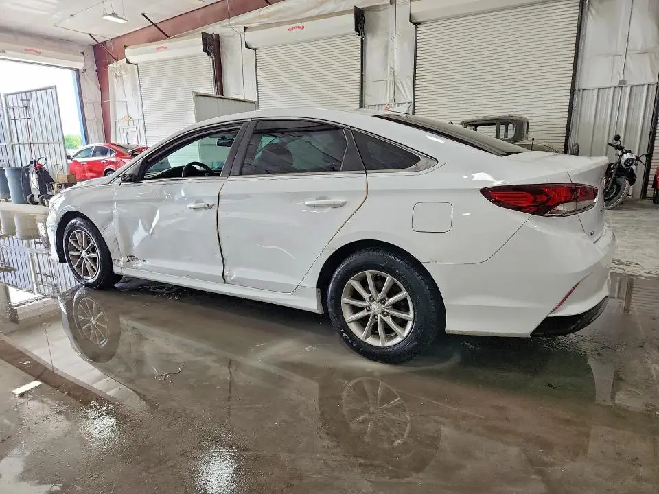 2018 HYUNDAI SONATA SE  