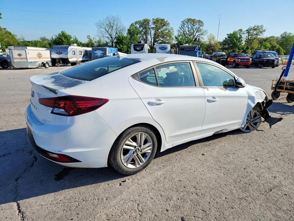 2019 HYUNDAI ELANTRA SEL  