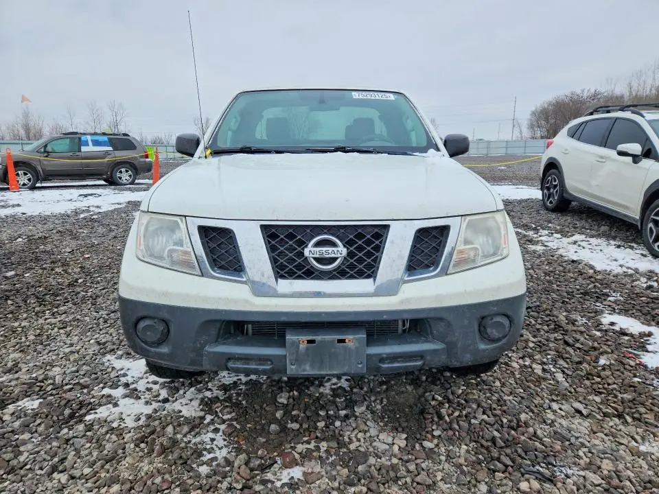 2017 NISSAN FRONTIER S  