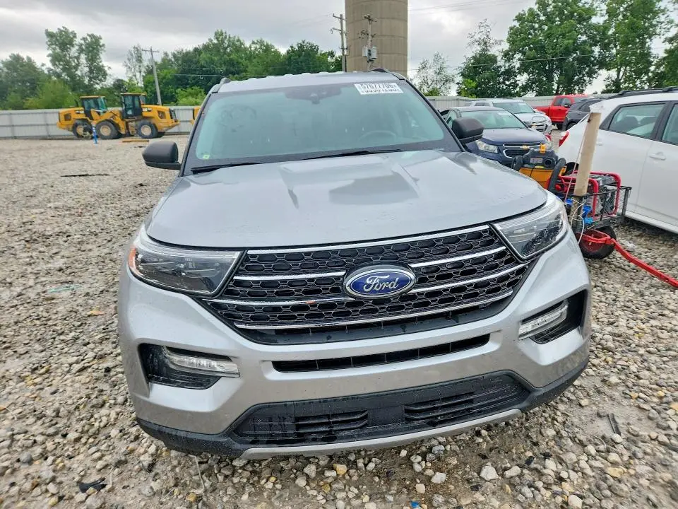 2021 FORD EXPLORER XLT  