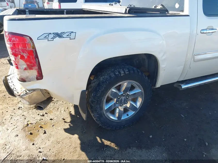 2013 GMC SIERRA 1500 SLT
