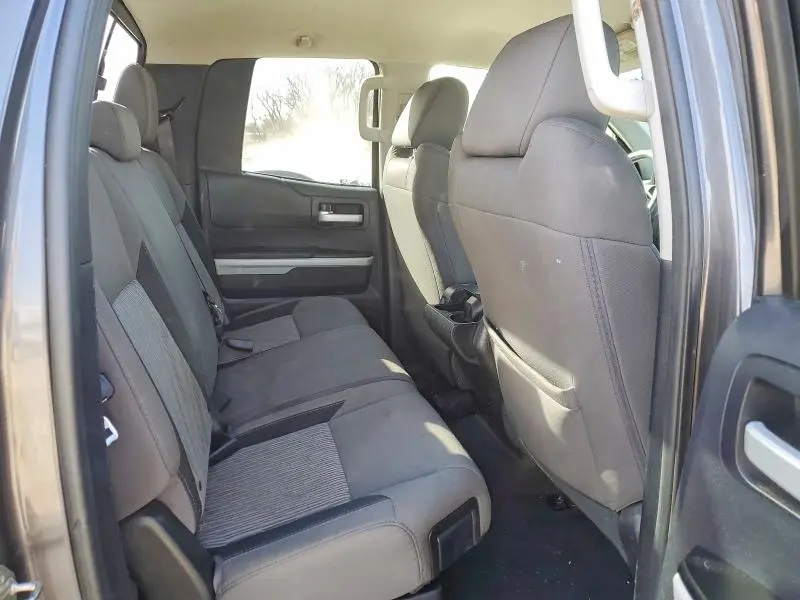 2015 TOYOTA TUNDRA SR5  