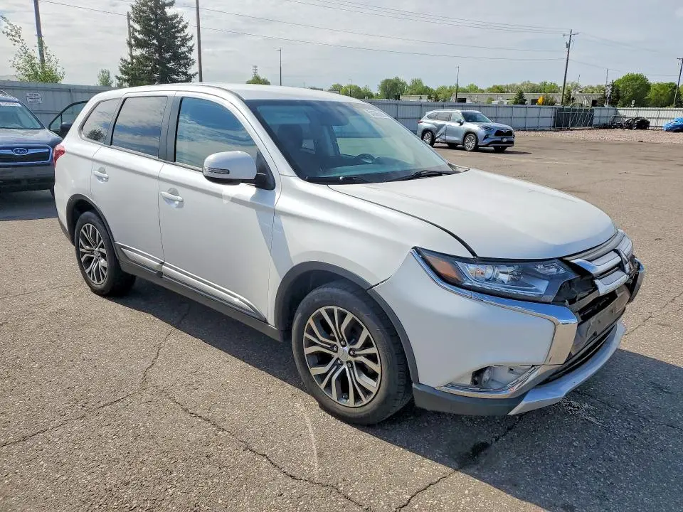 2016 MITSUBISHI OUTLANDER SE  